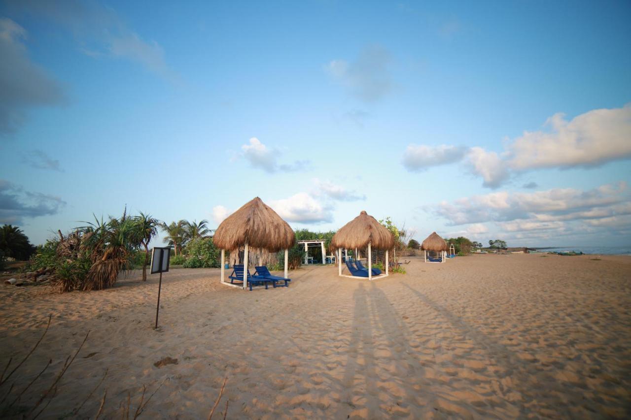 Amanta Beach นิลาเวลี ภายนอก รูปภาพ