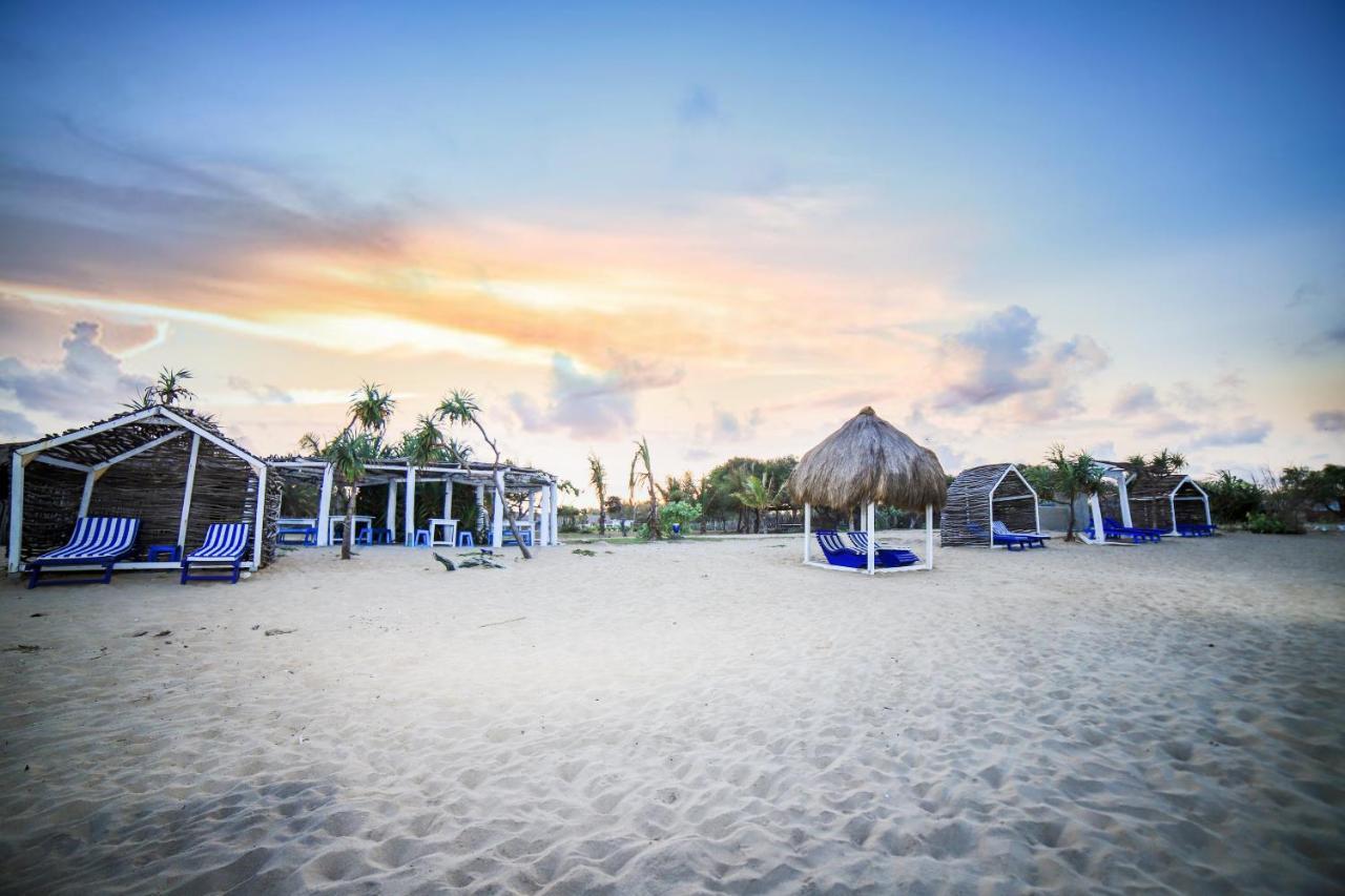 Amanta Beach นิลาเวลี ภายนอก รูปภาพ